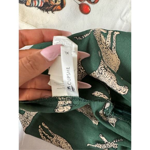 CUPSHE green leopard print dress - Picture 5 of 9